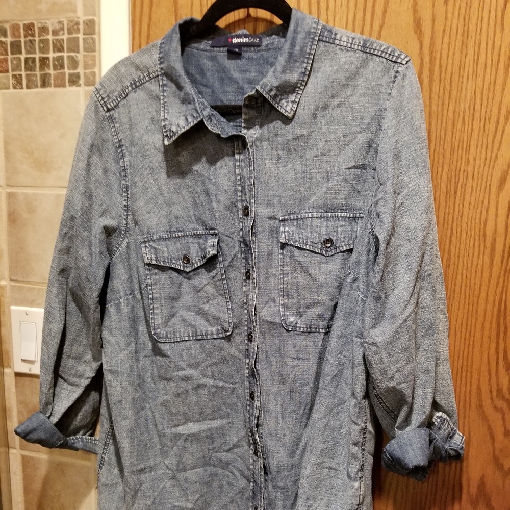 Denim 24/7, Size 20 W, Buttoned Denim Long Sleeve